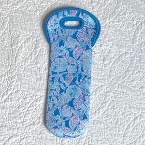 Lilly Pulitzer Wine Tote Into the Deep